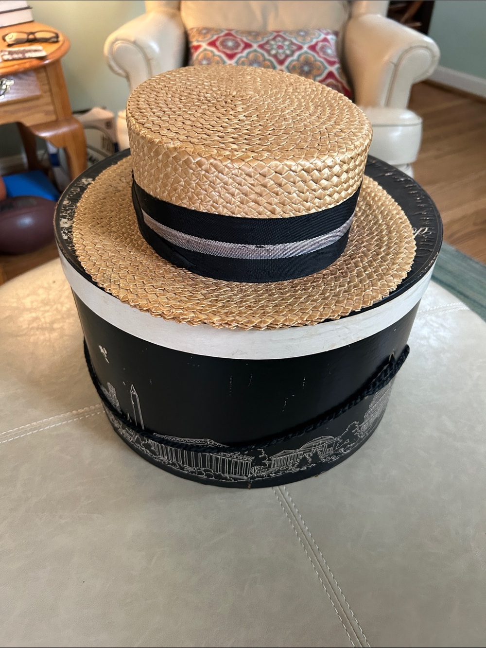 Vintage Sinnit straw boater hat with vintage woodies box